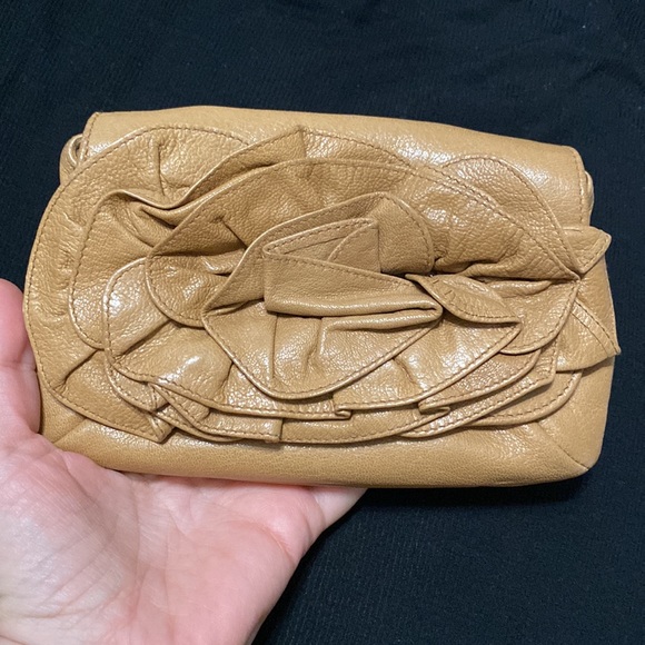 Yves Saint Laurent small bag - Picture 5 of 10